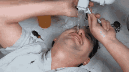 LLAVE DE PLOMERÍA DE USO MULTIPLE